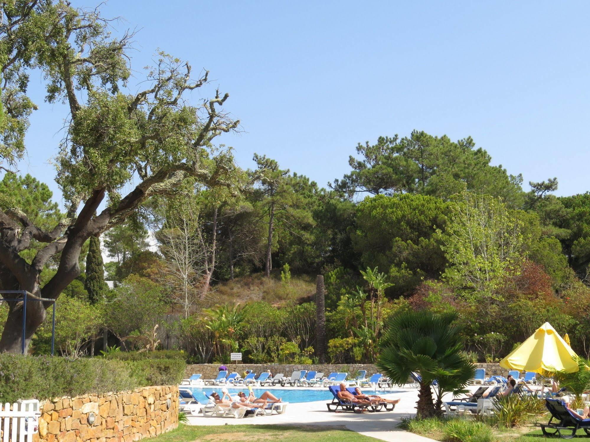 Alfamar Beach & Sport Resort Albufeira Exterior photo